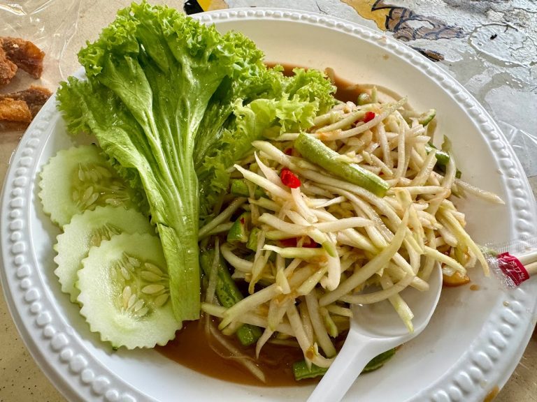 Thai-Khaneng-Coffee-Shop-2