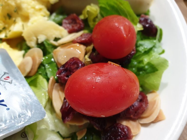 The-Coffee-Bean-and-Tea-Leaf-4